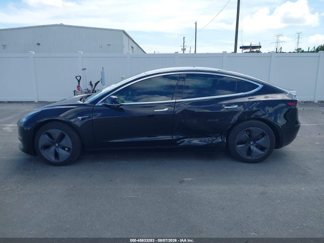 Продаж на аукціоні авто 2018 Tesla Model 3 Long Range/performance, vin: 5YJ3E1EB0JF183904, номер лоту: 45833283