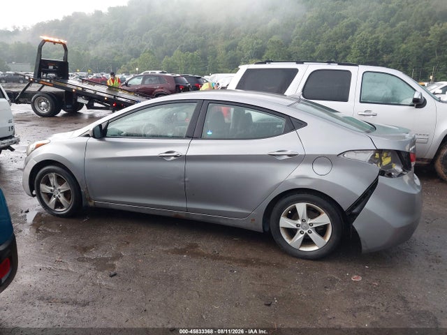 Продажа на аукционе авто 2013 Hyundai Elantra Gls, vin: KMHDH4AE7DU501327, номер лота: 45833368