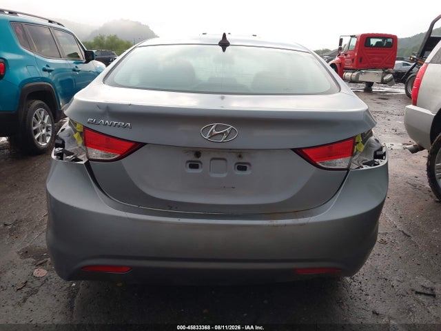 Продажа на аукционе авто 2013 Hyundai Elantra Gls, vin: KMHDH4AE7DU501327, номер лота: 45833368