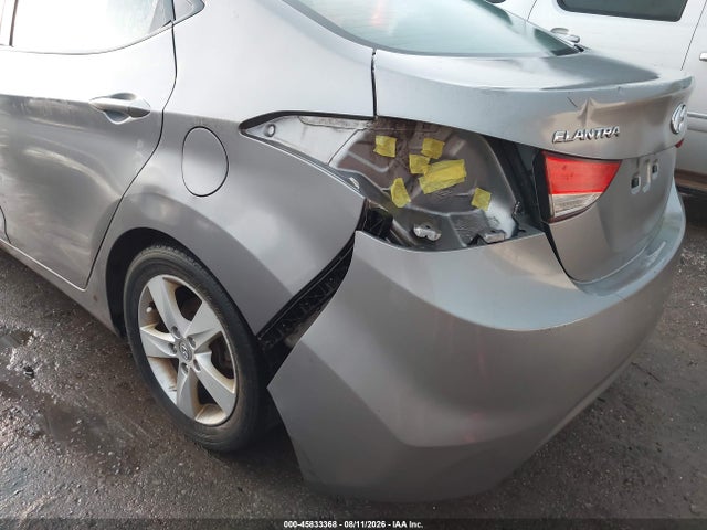 Продажа на аукционе авто 2013 Hyundai Elantra Gls, vin: KMHDH4AE7DU501327, номер лота: 45833368