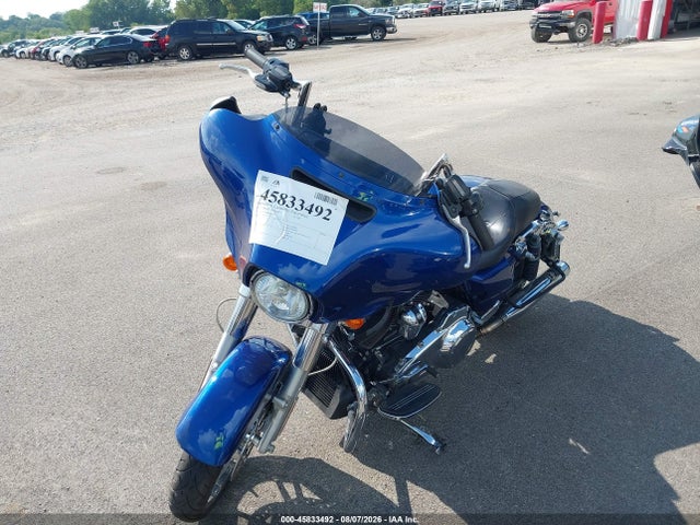 Harley-Davidson Flhx Street Glide 2017 1HD1KBC19HB654041 Image 2