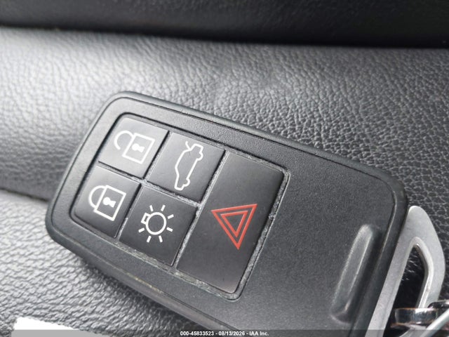 2017 Volvo Xc60 T6 Dynamic მანქანა იყიდება აუქციონზე, vin: YV449MRR0H2109510, აუქციონის ნომერი: 45833523