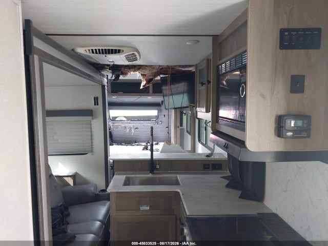 Продажа на аукционе авто 2022 Forest River Camper, vin: 4X4TSVV23NL043021, номер лота: 45833525