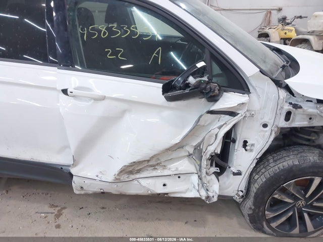 45833531 :رقم المزاد ، 3VV0B7AXXNM157801 vin ، 2022 Volkswagen Tiguan 2.0t S مزاد بيع