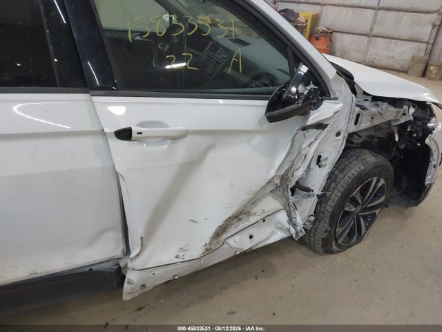 45833531 :رقم المزاد ، 3VV0B7AXXNM157801 vin ، 2022 Volkswagen Tiguan 2.0t S مزاد بيع