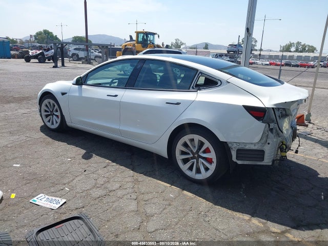 Tesla Model 3 Performance Dual Motor All-wheel Drive 2023 5YJ3E1EC5PF563614 Image 3