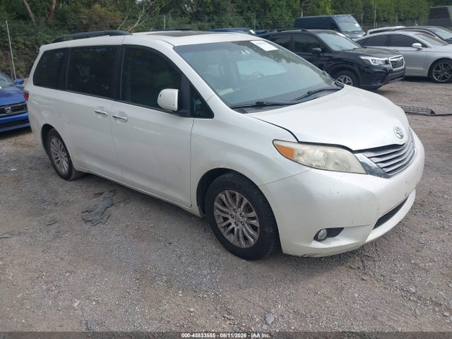 Aukcja sprzedaży 2016 Toyota Sienna Xle 8 Passenger, vin: 5TDYK3DC0GS749150, numer aukcji: 45833555