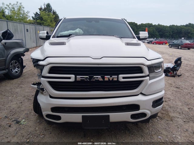 45833591 :رقم المزاد ، 1C6SRFJT9MN637933 vin ، 2021 Ram 1500 Laramie  4x4 5'7 Box مزاد بيع