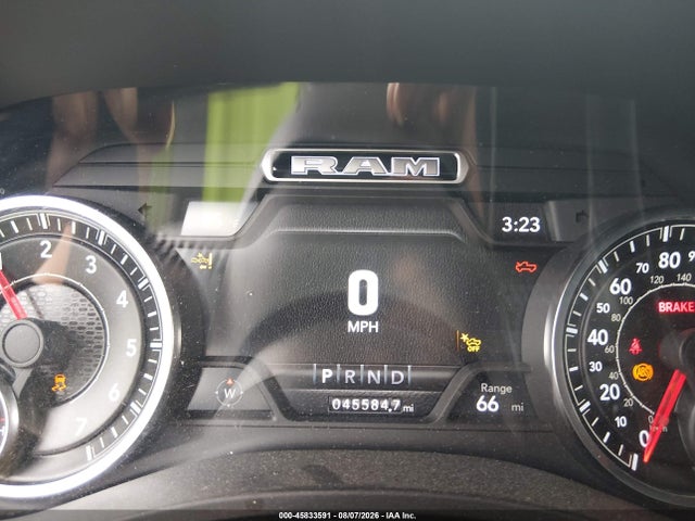 45833591 :رقم المزاد ، 1C6SRFJT9MN637933 vin ، 2021 Ram 1500 Laramie  4x4 5'7 Box مزاد بيع