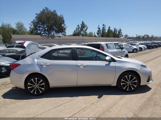 Toyota COROLLA SE 2018 5YFBURHE3JP826141 Image 18
