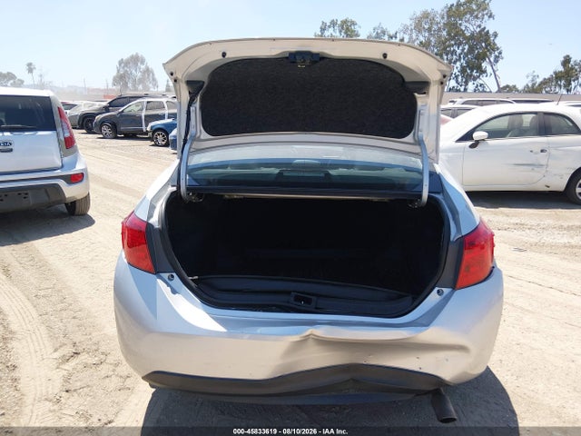 Toyota COROLLA SE 2018 5YFBURHE3JP826141 Image 21