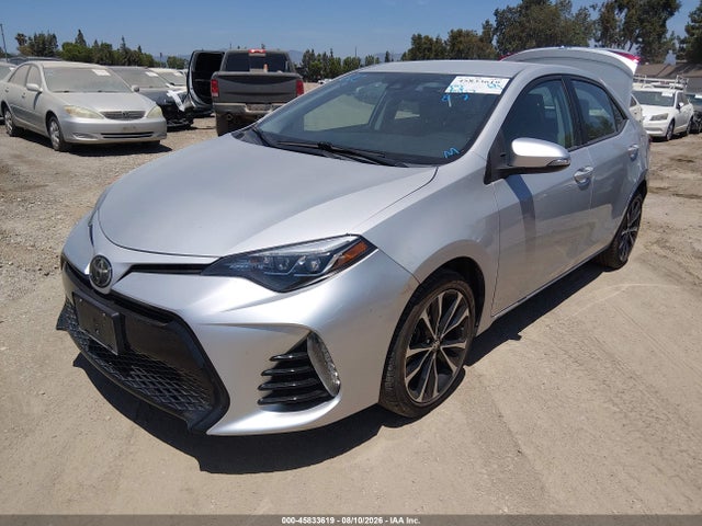 Toyota COROLLA SE 2018 5YFBURHE3JP826141 Image 2