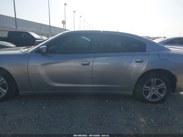 45833623 :رقم المزاد ، 2C3CDXBG0FH724767 vin ، 2015 Dodge Charger Se مزاد بيع