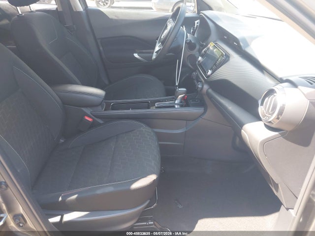 45833635 :رقم المزاد ، 3N1CP5CV5ML527427 vin ، 2021 Nissan Kicks Sv Xtronic Cvt مزاد بيع