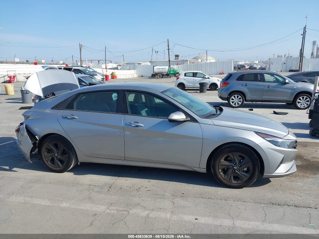 5NPLM4AG9PH099953 Hyundai ELANTRA SEL