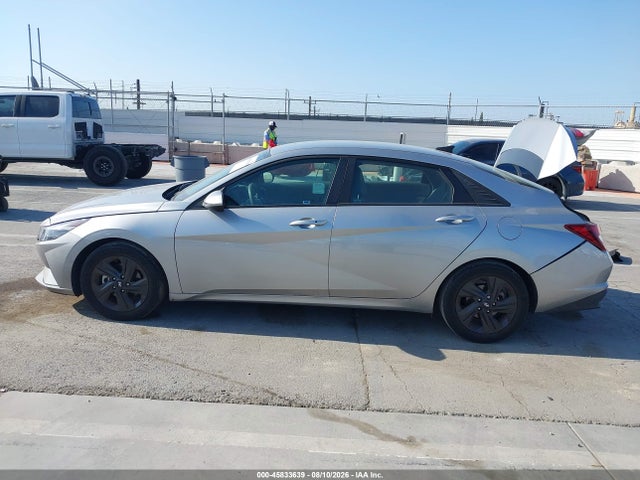 5NPLM4AG9PH099953 Hyundai ELANTRA SEL
