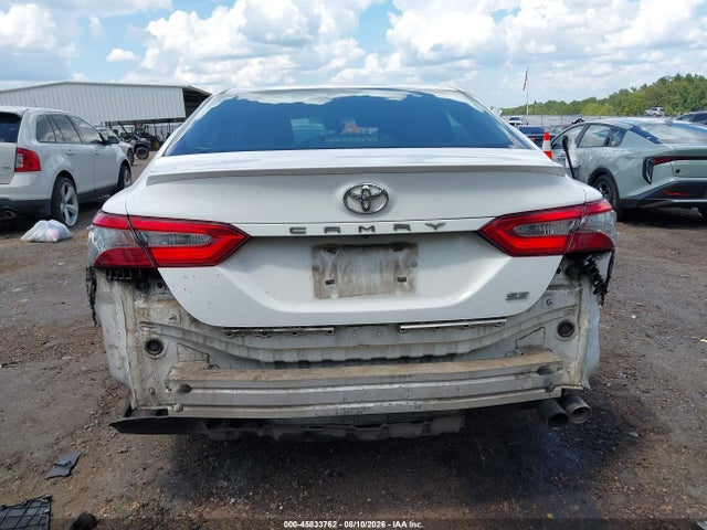 Продажа на аукционе авто 2018 Toyota Camry Se, vin: 4T1B11HK2JU582514, номер лота: 45833762