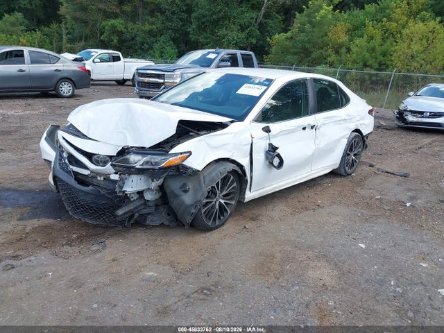 Продажа на аукционе авто 2018 Toyota Camry Se, vin: 4T1B11HK2JU582514, номер лота: 45833762