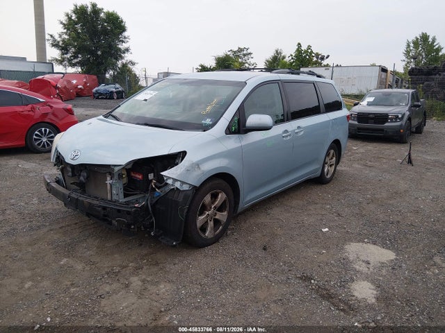 Aukcja sprzedaży 2015 Toyota Sienna Le 8 Passenger, vin: 5TDKK3DC6FS556666, numer aukcji: 45833766