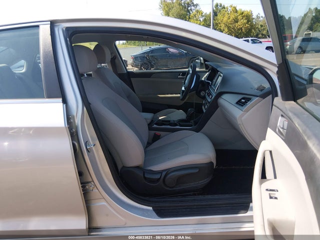 45833821 :رقم المزاد ، 5NPE24AF2JH612232 vin ، 2018 Hyundai Sonata Se مزاد بيع