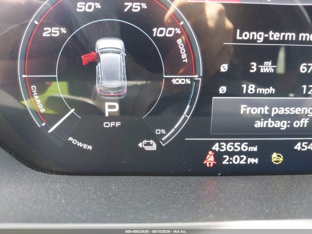 45833826 :رقم المزاد ، WA1AAAGE5NB025314 vin ، 2022 Audi E-tron Premium Quattro مزاد بيع