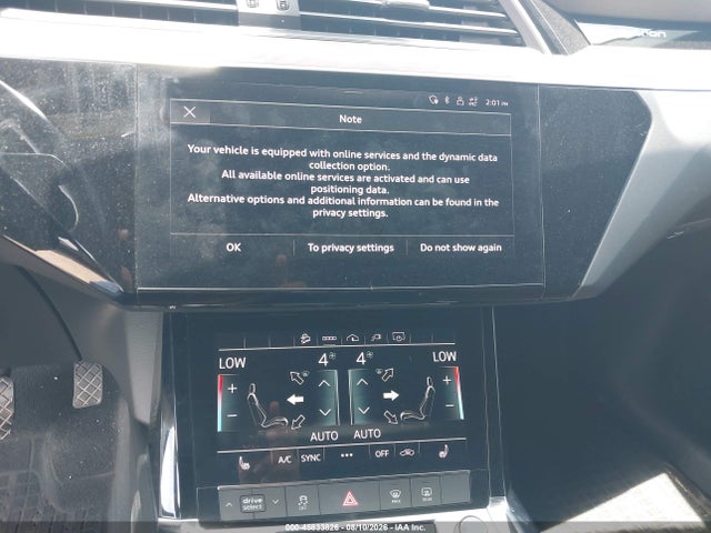 45833826 :رقم المزاد ، WA1AAAGE5NB025314 vin ، 2022 Audi E-tron Premium Quattro مزاد بيع