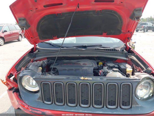 45833940 :رقم المزاد ، ZACCJBCB6HPF55673 vin ، 2017 Jeep Renegade Trailhawk مزاد بيع