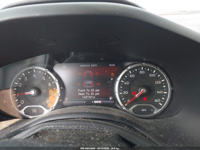 45833940 :رقم المزاد ، ZACCJBCB6HPF55673 vin ، 2017 Jeep Renegade Trailhawk مزاد بيع