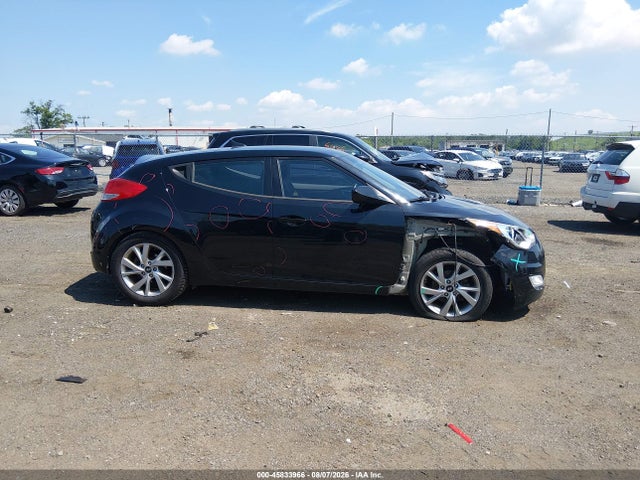 Продаж на аукціоні авто 2017 Hyundai Veloster, vin: KMHTC6AD7HU306475, номер лоту: 45833966