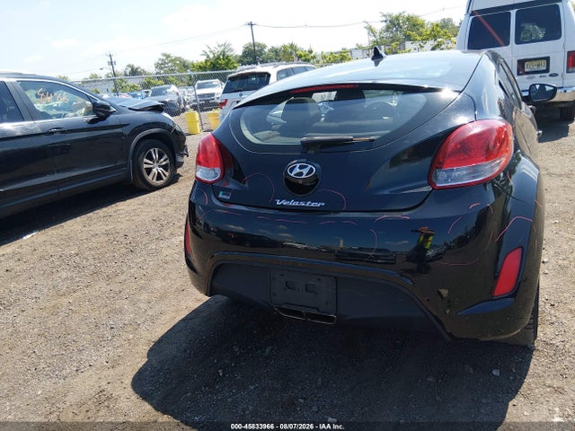 Продаж на аукціоні авто 2017 Hyundai Veloster, vin: KMHTC6AD7HU306475, номер лоту: 45833966