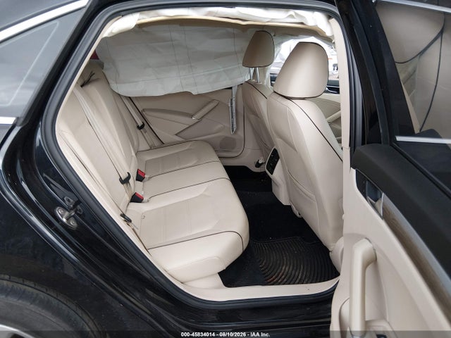 45834014 :رقم المزاد ، 1VWBT7A37HC018455 vin ، 2017 Volkswagen Passat 1.8t Se مزاد بيع