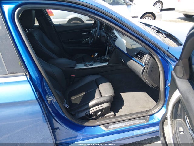 45834058 :رقم المزاد ، WBA3C1C52FP116895 vin ، 2015 Bmw 328i مزاد بيع