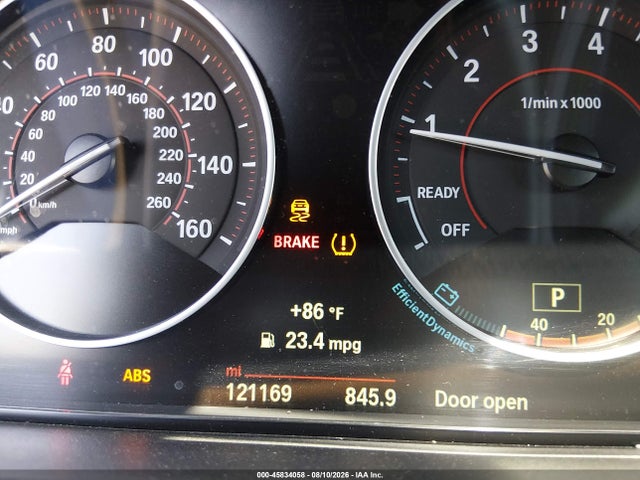 45834058 :رقم المزاد ، WBA3C1C52FP116895 vin ، 2015 Bmw 328i مزاد بيع