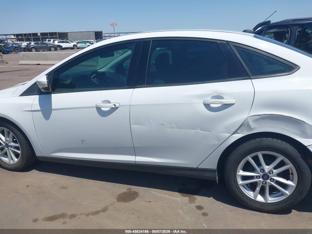 1FADP3F24HL296180 Ford FOCUS SE