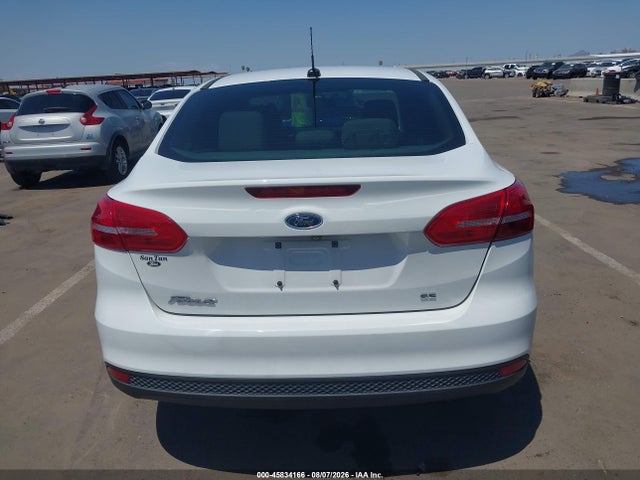1FADP3F24HL296180 Ford FOCUS SE