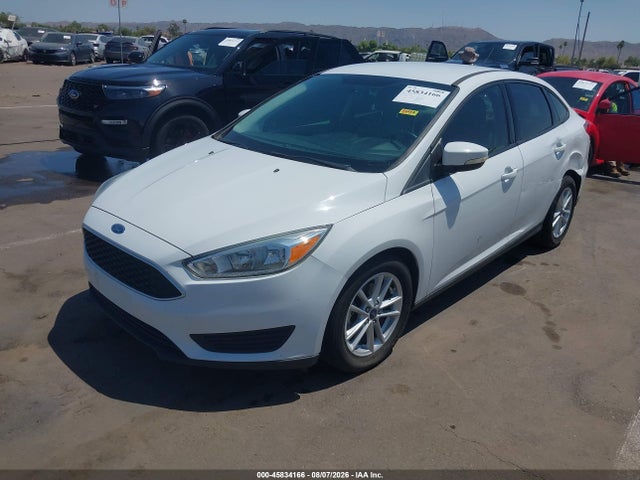 1FADP3F24HL296180 Ford FOCUS SE