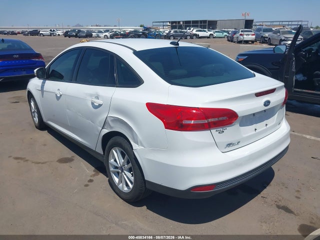 1FADP3F24HL296180 Ford FOCUS SE