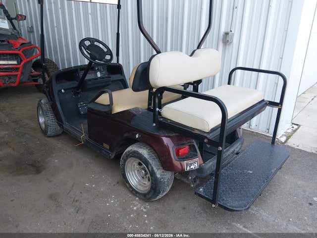 Ez-Go Golf Cart 2017 1533490 Image 4