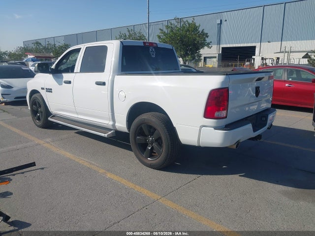 1C6RR6KT6HS703617 RAM 1500 Express 4x2 5&#039;7 Box