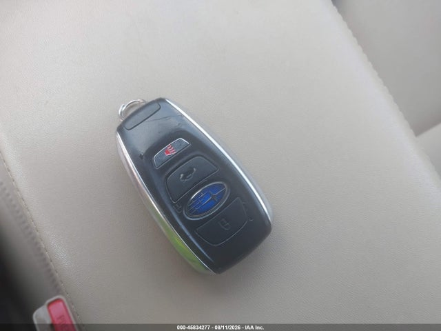Продаж на аукціоні авто 2017 Subaru Outback 3.6r Limited, vin: 4S4BSENC6H3317824, номер лоту: 45834277