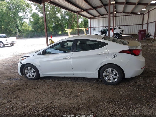 Hyundai ELANTRA SE 2016 5NPDH4AE0GH716048 Image 14