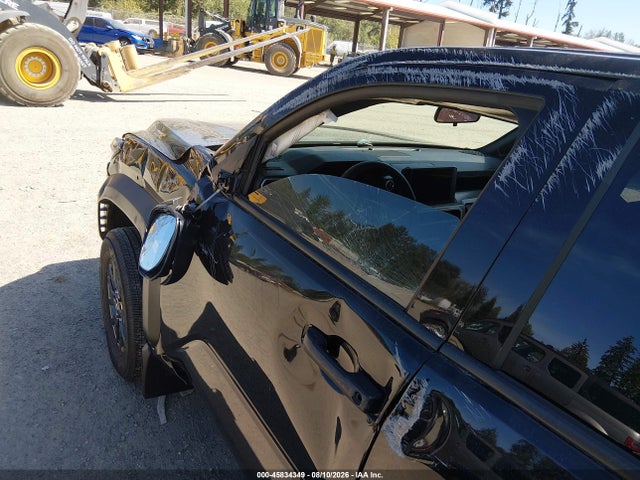 Toyota 4RUNNER SR5 2025 JTEVA5BR6S5021674 Image 6