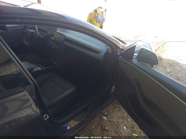 Продажа на аукционе авто 2024 Tesla Model 3, vin: 5YJ3E1EA3RF869681, номер лота: 45834364