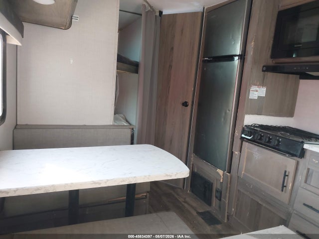 2024 Gulfstream Ameri-lite 26bhg მანქანა იყიდება აუქციონზე, vin: 1NL1G3020R1171951, აუქციონის ნომერი: 45834397