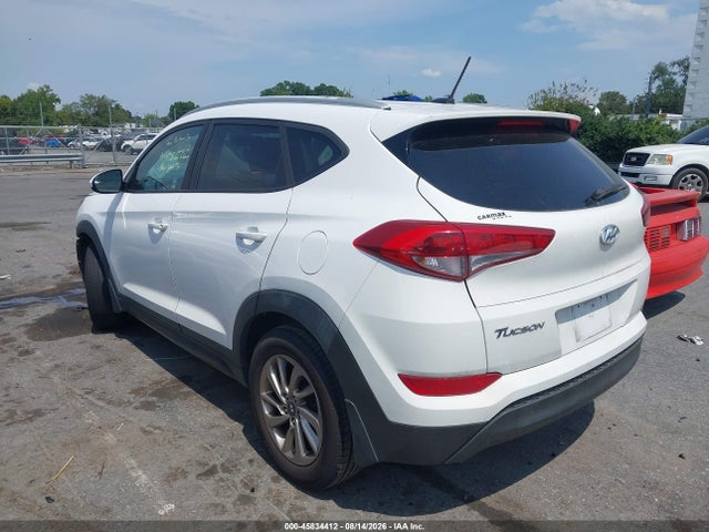 Продаж на аукціоні авто 2016 Hyundai Tucson Se, vin: KM8J33A48GU179837, номер лоту: 45834412