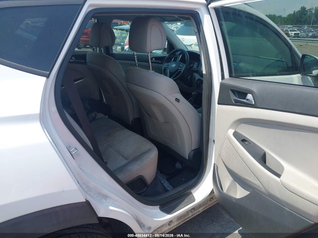 Продаж на аукціоні авто 2016 Hyundai Tucson Se, vin: KM8J33A48GU179837, номер лоту: 45834412