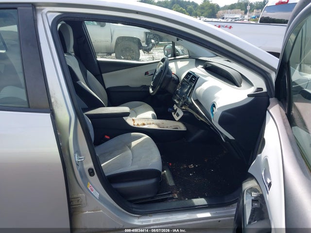 45834414 :رقم المزاد ، JTDKARFU6J3054715 vin ، 2018 Toyota Prius Three مزاد بيع