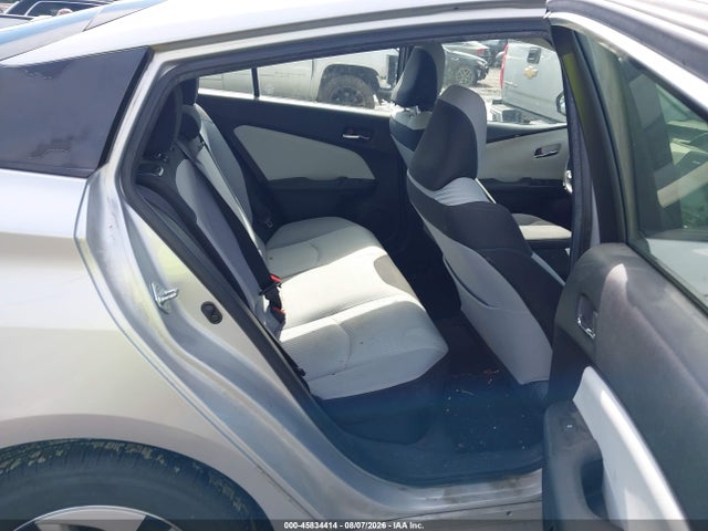 45834414 :رقم المزاد ، JTDKARFU6J3054715 vin ، 2018 Toyota Prius Three مزاد بيع