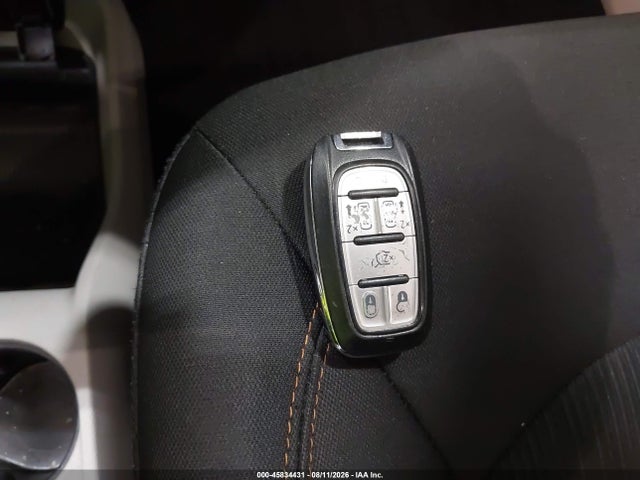 45834431 :رقم المزاد ، 2C4RC1DG1HR676227 vin ، 2017 Chrysler Pacifica Touring مزاد بيع