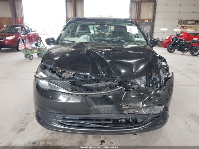 45834431 :رقم المزاد ، 2C4RC1DG1HR676227 vin ، 2017 Chrysler Pacifica Touring مزاد بيع